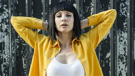 desnudos vis a vis|El desnudo de Najwa Nimri de Vis a Vis es toda una obra de arte